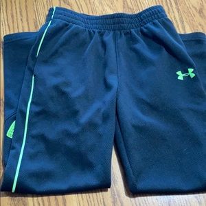 Under Armour Boys YS pants
